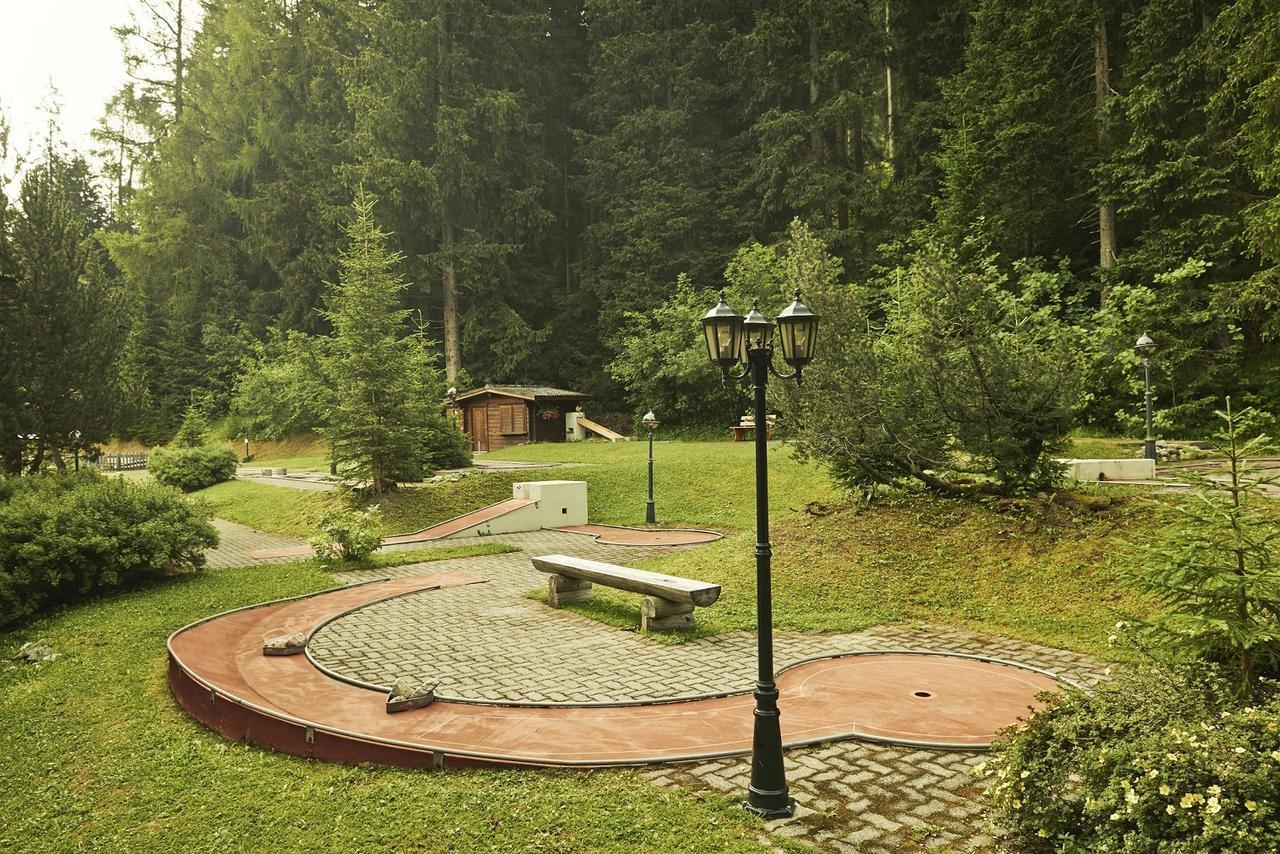 Hotel Waldhuus Давос Екстер'єр фото